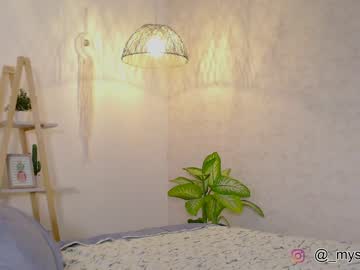 webcam girl grettabenett_ live cam image #1818263