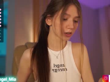 webcam girl angels_kiss live cam image #5312896