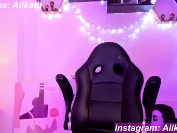 webcam girl thecosmicgirl live cam image #3820588