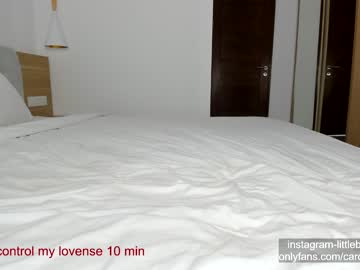 webcam girl carolinaherera live cam image #4128519