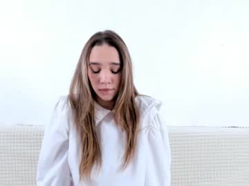 webcam girl milana_gross live cam image #4397733