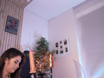 webcam girl lau__1 live cam image #6919305