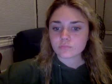 webcam girl cassidyyqueen live cam image #4380402