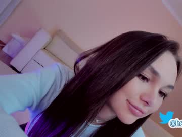 webcam girl hollyextra live cam image #3068304
