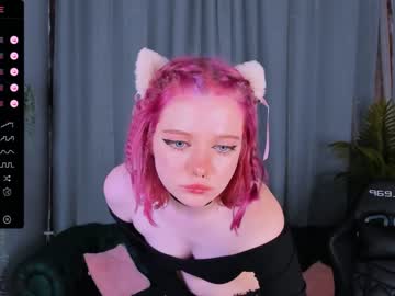 webcam girl mo_na_ live cam image #5570219