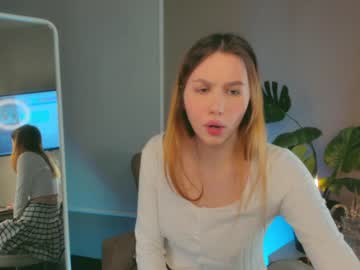 webcam girl yohji_yamamotoo live cam image #3345877