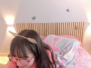 webcam girl little_effy18 live cam image #4506889