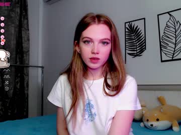 webcam girl small_blondee live cam image #3371994