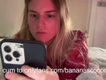 webcam girl bananascoconutz live cam image #4643778