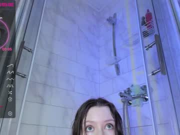 webcam girl poisonn_girl live cam image #3920147