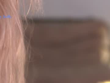 webcam girl kelly_the_horniest live cam image #5290006