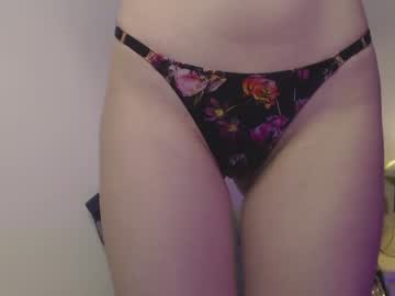 webcam girl llaffy_taffy live cam image #2778607