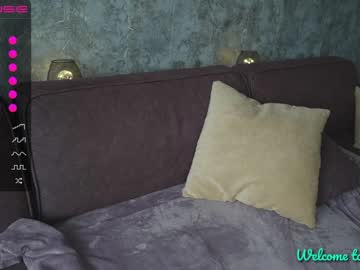 webcam girl oxxme live cam image #2110239