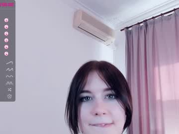 webcam girl cute_chance live cam image #4159232