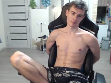 webcam man lukeworrall live cam image #5837524