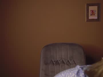 webcam girl cuteelsa_ live cam image #5922118