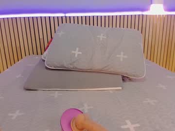 webcam girl little_effy18 live cam image #6148754