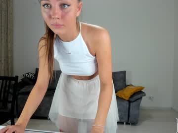 webcam girl lilly_mattsson live cam image #2587127