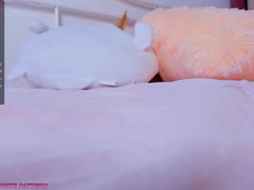 webcam girl eugenetomas live cam image #2516819