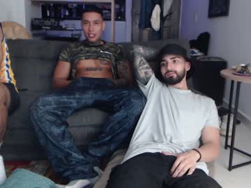 webcam man fratguysonline live cam image #2366343