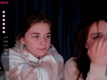 webcam girl margarethubbard live cam image #2519611