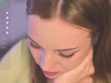 webcam girl mia_milagros live cam image #4565600