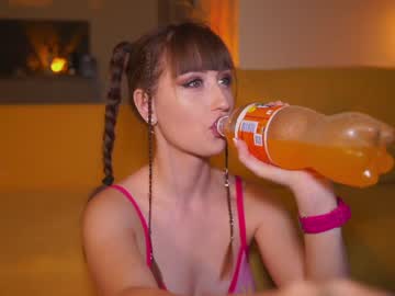 webcam girl xxx_downtown_xxx live cam image #2380330