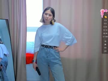webcam girl synnovebuoy live cam image #7087486