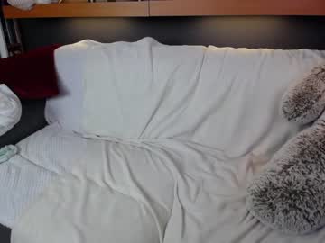 webcam girl yana_squrel_22 live cam image #3424359