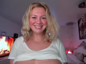 webcam girl kiradivine live cam image #806881