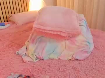 webcam girl little_effy18 live cam image #4927530