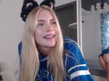 webcam girl chloe_moor live cam image #2769684