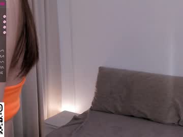 webcam girl peek_in_my_window live cam image #6257972