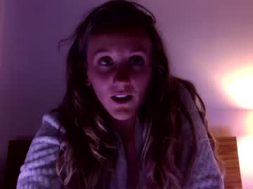webcam girl maddisonmassou live cam image #1132448