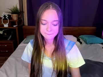 webcam girl melisa_sim live cam image #4691849