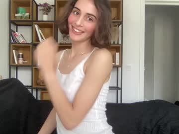 webcam girl crown_of_vice01 live cam image #5412714