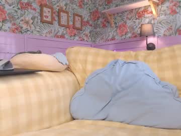 webcam couple lovely_princess_mia live cam image #2877771