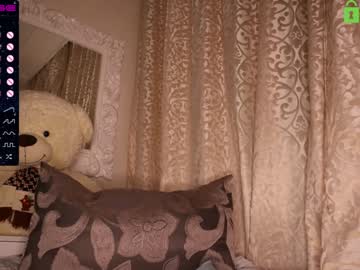 webcam girl fallen_angel_18 live cam image #2879411