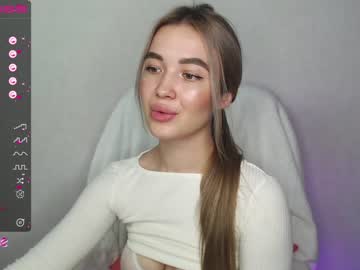 webcam girl yourvirusqueen_ live cam image #2237292