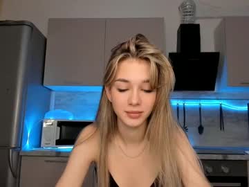 webcam girl holly____ live cam image #3223411