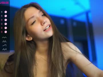 webcam girl angels_kiss live cam image #4611191
