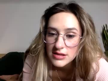 webcam girl alanarhodes live cam image #6458095