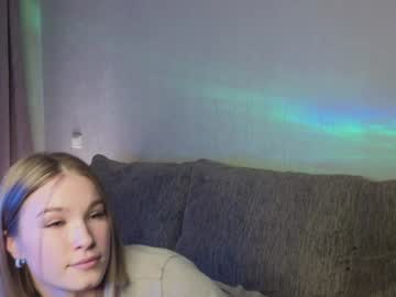 webcam girl nicole_w00 live cam image #7056183