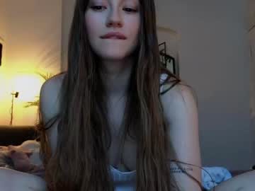 webcam girl strawberryjamx live cam image #5169853