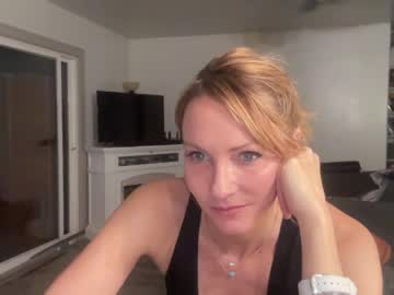 webcam girl kaileeshy live cam image #2101580