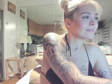 webcam girl honey_sunshine live cam image #2597584