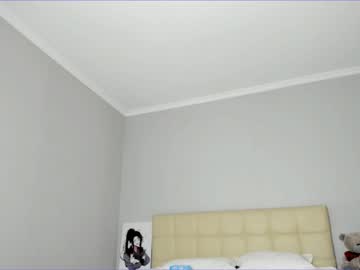 webcam girl mia_lui live cam image #5726131