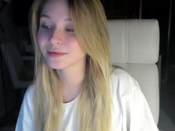 webcam girl sun_shine_baby live cam image #884787