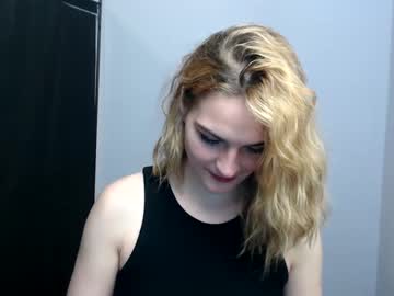 webcam girl tara_mony live cam image #1837710