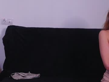 webcam girl laura__shy live cam image #4656578